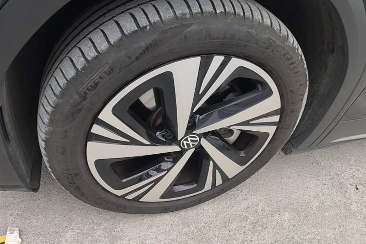 Used Volkswagen ID.6 CROZZ 2021 Long-Range PRO Edition Exterior 4