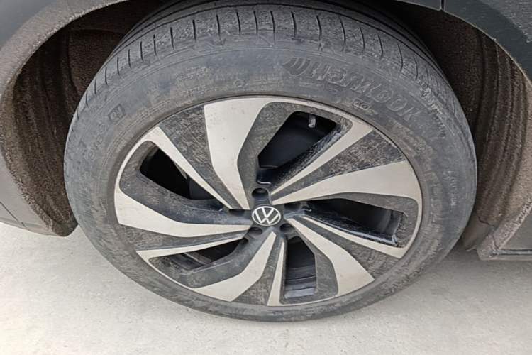 Used Volkswagen ID.6 CROZZ 2021 Long-Range PURE+ Edition Exterior 5
