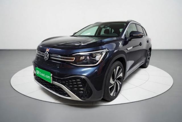 Używany Volkswagen ID.6 CROZZ 2021 Long-Range PURE+ Edition
