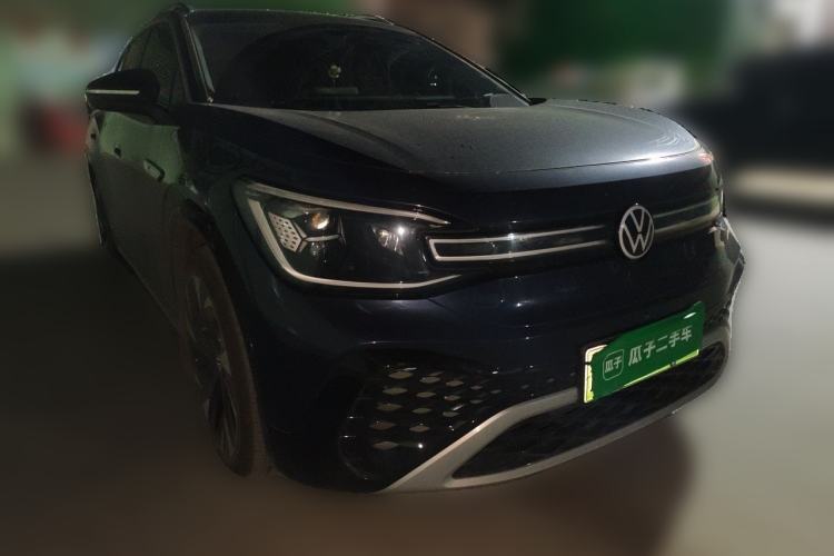 Used Volkswagen ID.6 CROZZ 2021 First Edition Front Right 45 Deg