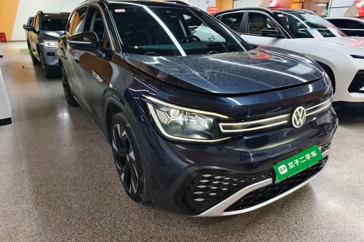 Used Volkswagen ID.6 CROZZ 2021 First Edition Front Right 45 Deg