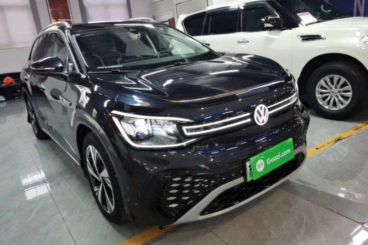 Used Volkswagen ID.6 CROZZ 2021 Long-Range PURE+ Edition Front Right 45 Deg