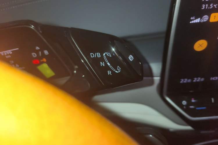 Used Volkswagen ID.6 CROZZ 2021 Long-Range PURE+ Edition Gear Lever