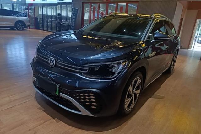 Ojetý Volkswagen ID.6 CROZZ 2021 Long-Range PRO Edition