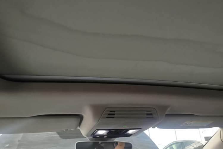 Used Volkswagen ID.6 CROZZ 2021 Long-Range PURE+ Edition Headliner