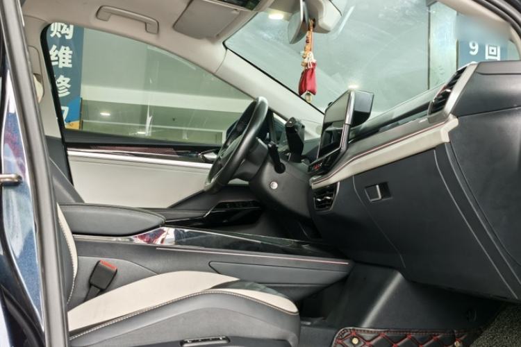 Used Volkswagen ID.6 CROZZ 2021 Long-Range PRO Edition Interior 1