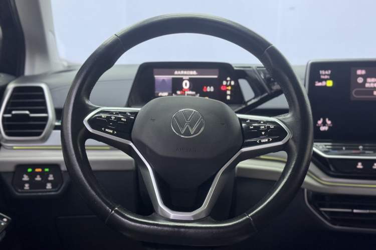 Used Volkswagen ID.6 CROZZ 2021 Long-Range PRO Edition Interior 2