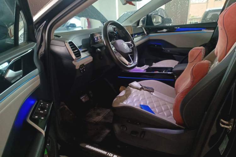 Used Volkswagen ID.6 CROZZ 2021 Long-Range PRO Edition Interior 3