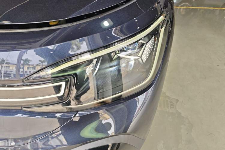 Used Volkswagen ID.6 CROZZ 2021 Long-Range PURE+ Edition Left Front Headlight