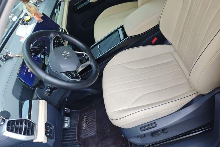 Used Volkswagen ID.6 CROZZ 2021 Long-Range PRO Edition Left Front Seat