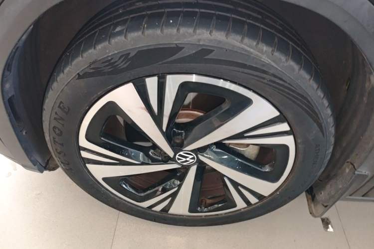 Used Volkswagen ID.6 CROZZ 2021 Long-Range PRO Edition Left Front Wheel Hub
