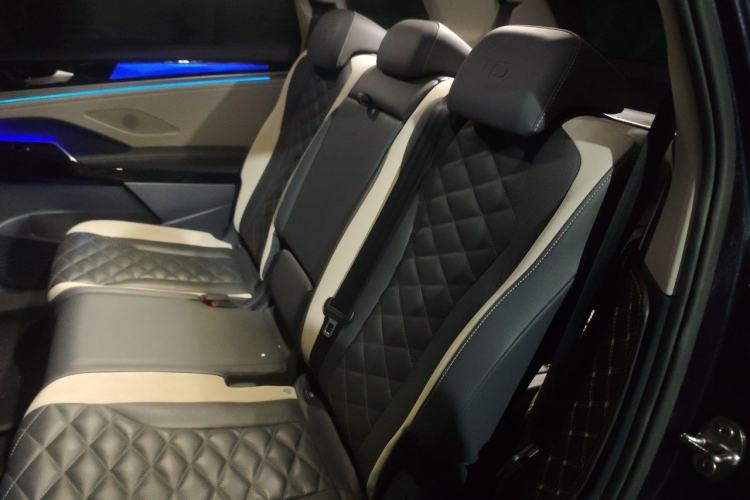 Used Volkswagen ID.6 CROZZ 2021 First Edition Left Rear Seat