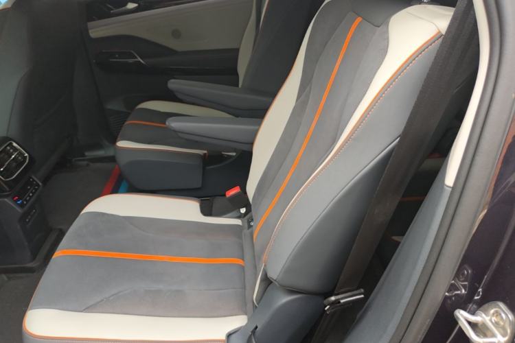 Used Volkswagen ID.6 CROZZ 2021 Revised Version Long-Range PRO Edition Left Rear Seat