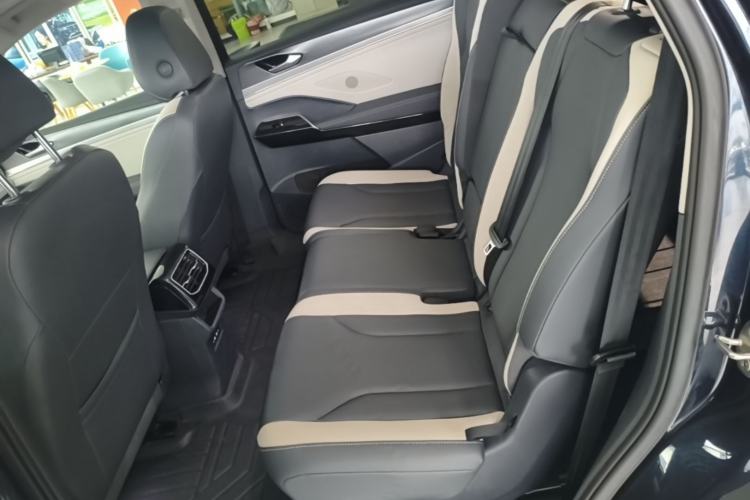 Used Volkswagen ID.6 CROZZ 2021 Long-Range PURE+ Edition Left Rear Seat