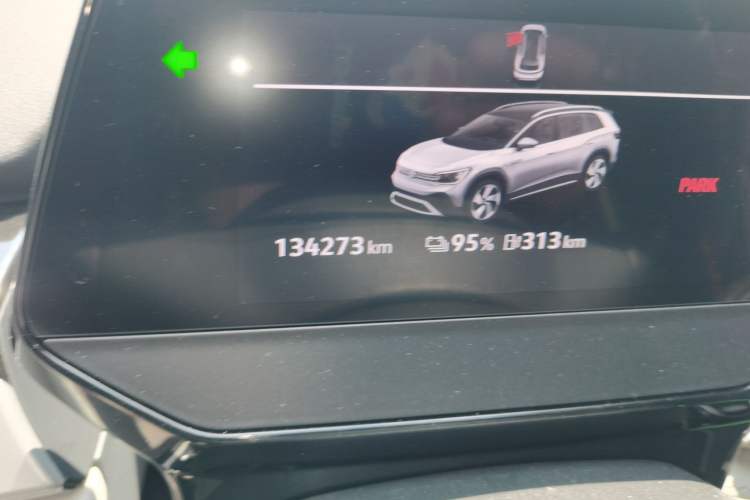 Used Volkswagen ID.6 CROZZ 2021 High-Performance PRIME Edition Odometer Close Up