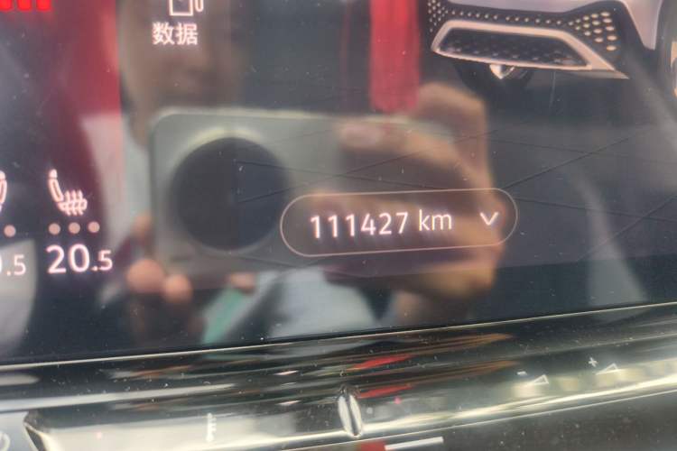Used Volkswagen ID.6 CROZZ 2021 Long-Range PRO Edition Odometer Close Up