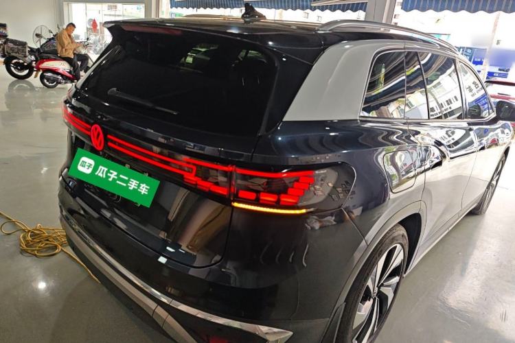 Used Volkswagen ID.6 CROZZ 2021 Long-Range PURE+ Edition Rear Right 45 Deg