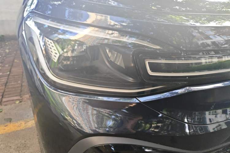 Used Volkswagen ID.6 CROZZ 2021 Revised Version Long-Range PRO Edition Right Front Headlight