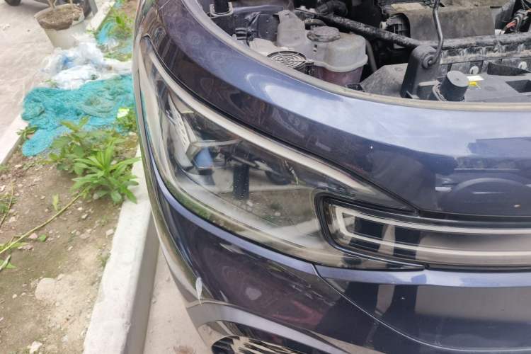 Used Volkswagen ID.6 CROZZ 2021 Long-Range PRO Edition Right Front Headlight