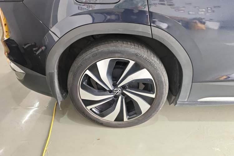 Used Volkswagen ID.6 CROZZ 2021 Long-Range PURE+ Edition Right Rear Wheel Hub