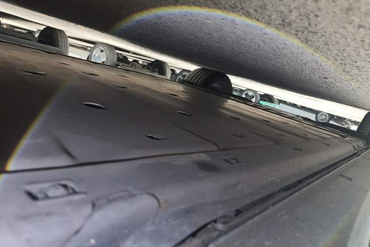 Used Volkswagen ID.6 CROZZ 2021 Long-Range PRO Edition Right Side Sill