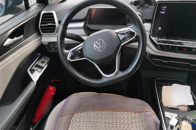Used Volkswagen ID.6 CROZZ 2021 Long-Range PURE+ Edition Steering Wheel
