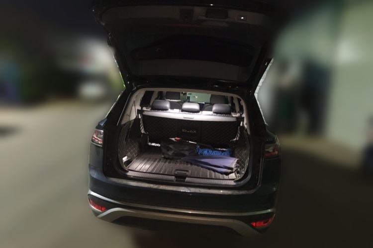 Used Volkswagen ID.6 CROZZ 2021 First Edition Trunk
