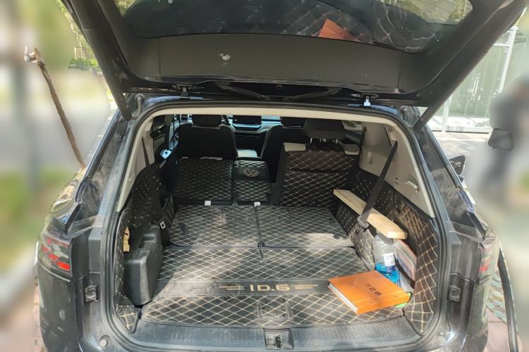 Used Volkswagen ID.6 CROZZ 2021 Long-Range PRO Edition Trunk