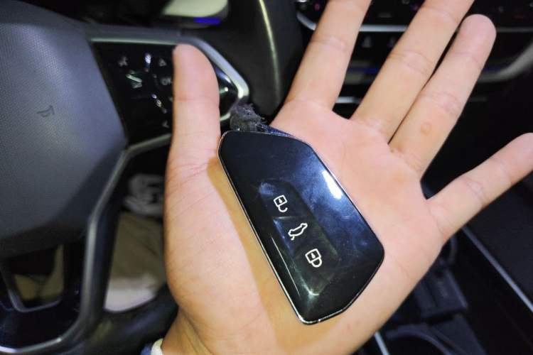 Used Volkswagen ID.6 CROZZ 2021 Long-Range PRO Edition Vehicle Key
