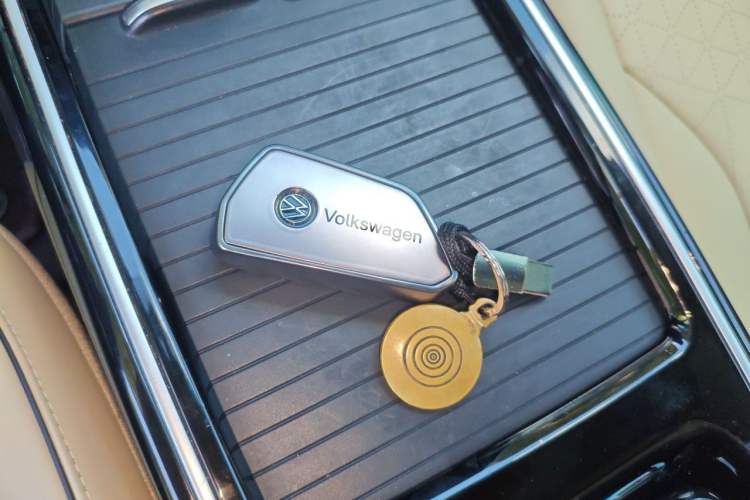 Used Volkswagen ID.6 CROZZ 2021 Long-Range PRO Edition Vehicle Key