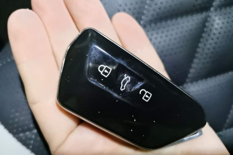 Used Volkswagen ID.6 CROZZ 2021 Long-Range PURE+ Edition Vehicle Key