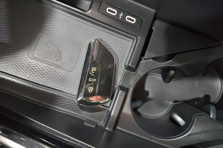 Used Volkswagen ID.6 CROZZ 2021 Long-Range PURE+ Edition Vehicle Key