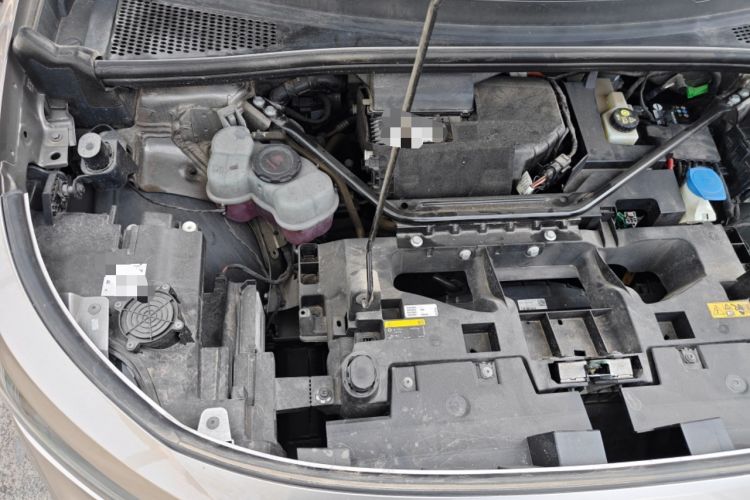 Used Volkswagen ID.6 CROZZ 2021 First Edition Engine Bay Right