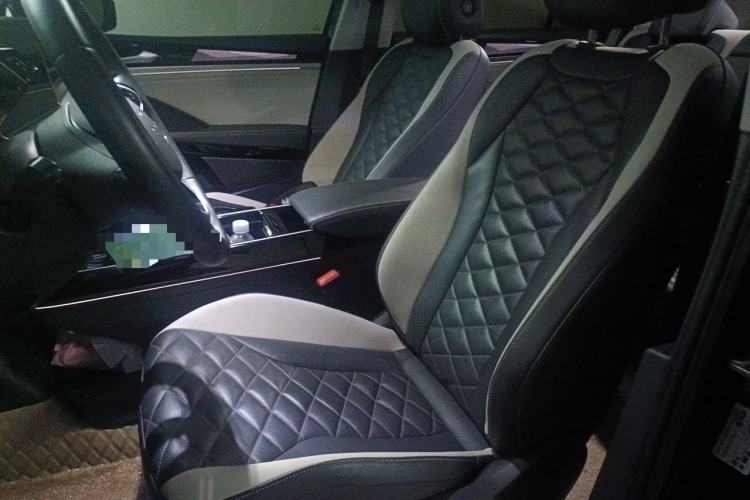 Used Volkswagen ID.6 CROZZ 2021 Long-Range PRO Edition Left Front Seat