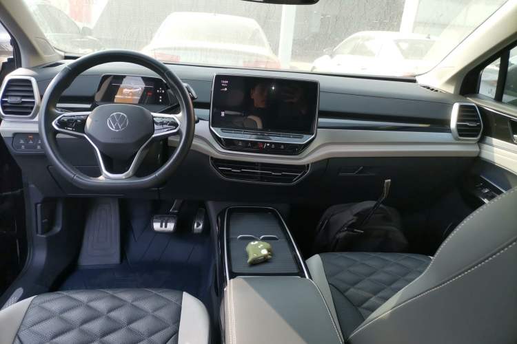 Used Volkswagen ID.6 CROZZ 2021 Long-Range PRO Edition Center Console