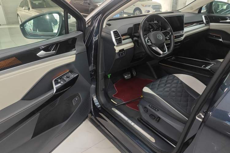 Used Volkswagen ID.6 CROZZ 2021 Long-Range PRO Edition Driver Seat