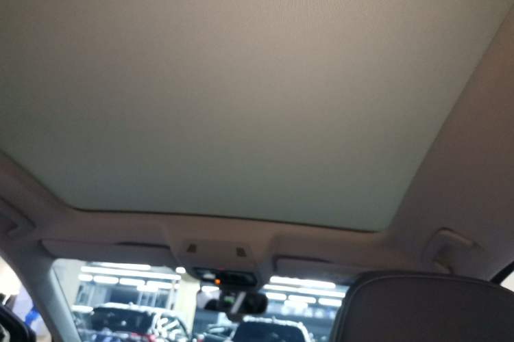 Used Volkswagen ID.6 CROZZ 2021 Long-Range PRO Edition Headliner