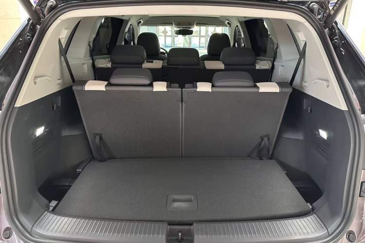 Used Volkswagen ID.6 CROZZ 2021 Long-Range PRO Edition Interior 1