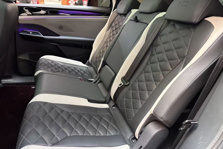 Used Volkswagen ID.6 CROZZ 2021 Long-Range PRO Edition Interior 10