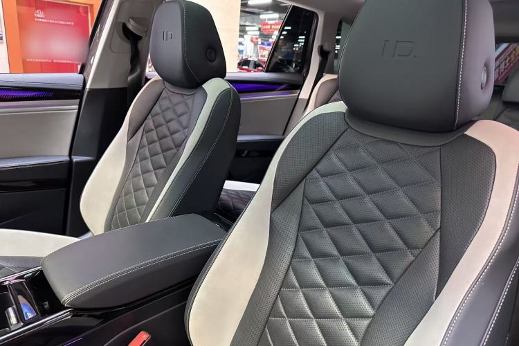 Used Volkswagen ID.6 CROZZ 2021 Long-Range PRO Edition Interior 6
