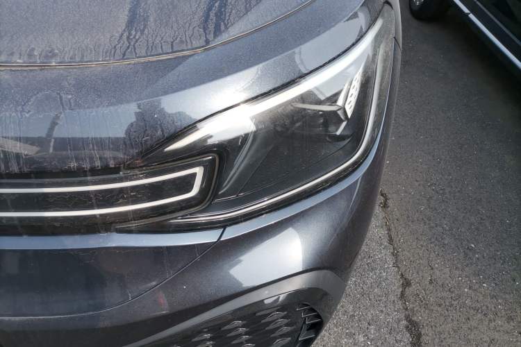 Used Volkswagen ID.6 CROZZ 2021 Long-Range PRO Edition Left Front Headlight