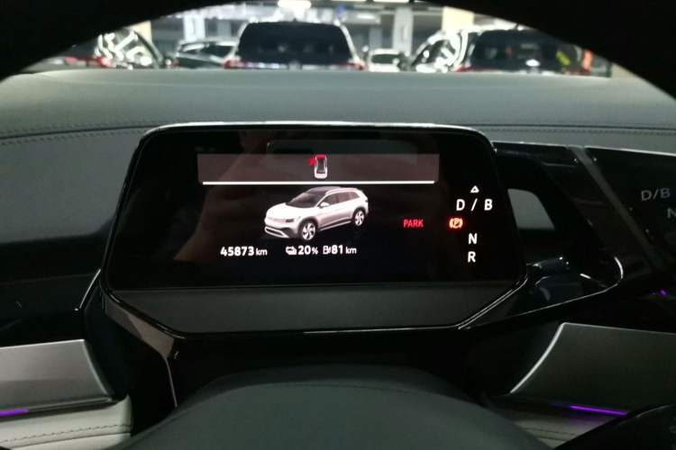 Used Volkswagen ID.6 CROZZ 2021 Long-Range PRO Edition Odometer Close Up