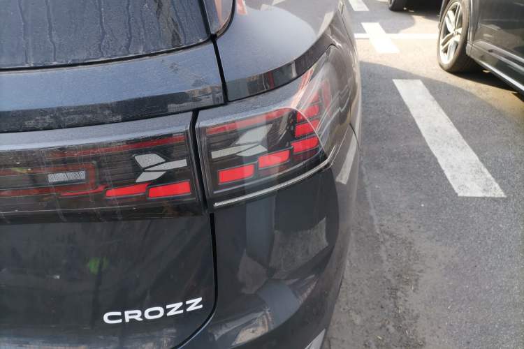 Used Volkswagen ID.6 CROZZ 2021 Long-Range PRO Edition Right Rear Taillight