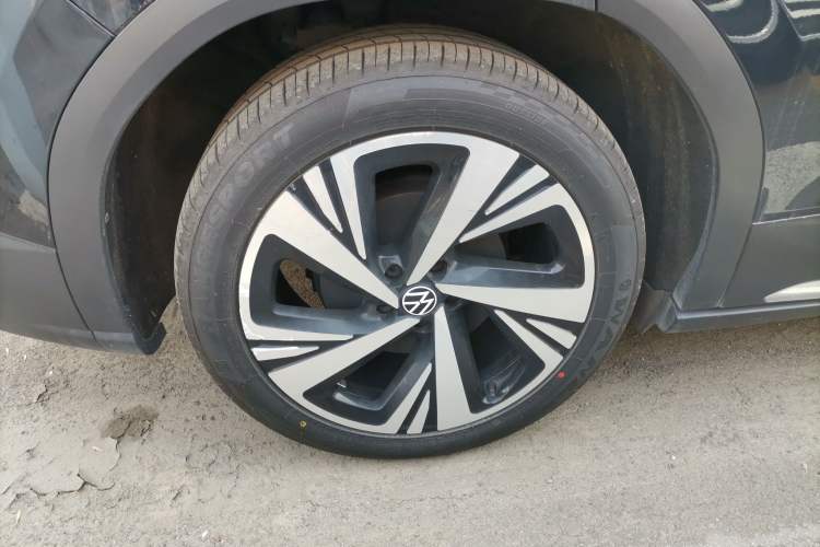 Used Volkswagen ID.6 CROZZ 2021 Long-Range PRO Edition Right Rear Wheel Hub