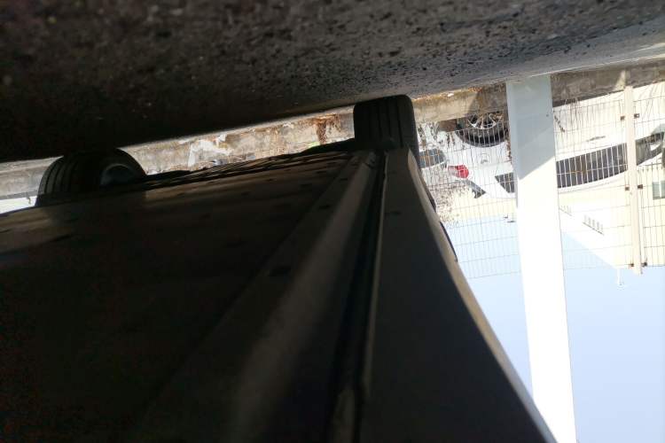 Used Volkswagen ID.6 CROZZ 2021 Long-Range PRO Edition Right Side Sill