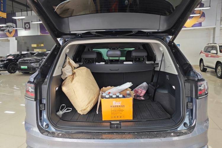 Used Volkswagen ID.6 CROZZ 2021 Long-Range PRO Edition Trunk