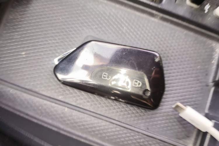 Used Volkswagen ID.6 CROZZ 2021 Long-Range PRO Edition Vehicle Key