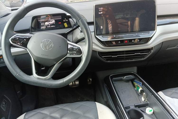 Used Volkswagen ID.6 CROZZ 2021 Long-Range PRO Edition Center Console