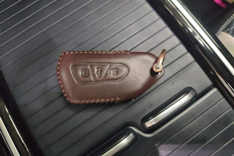 Used Volkswagen ID.6 CROZZ 2021 First Edition Interior 1
