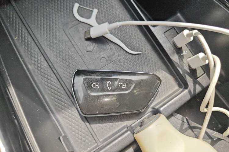 Used Volkswagen ID.6 CROZZ 2021 First Edition Interior 1